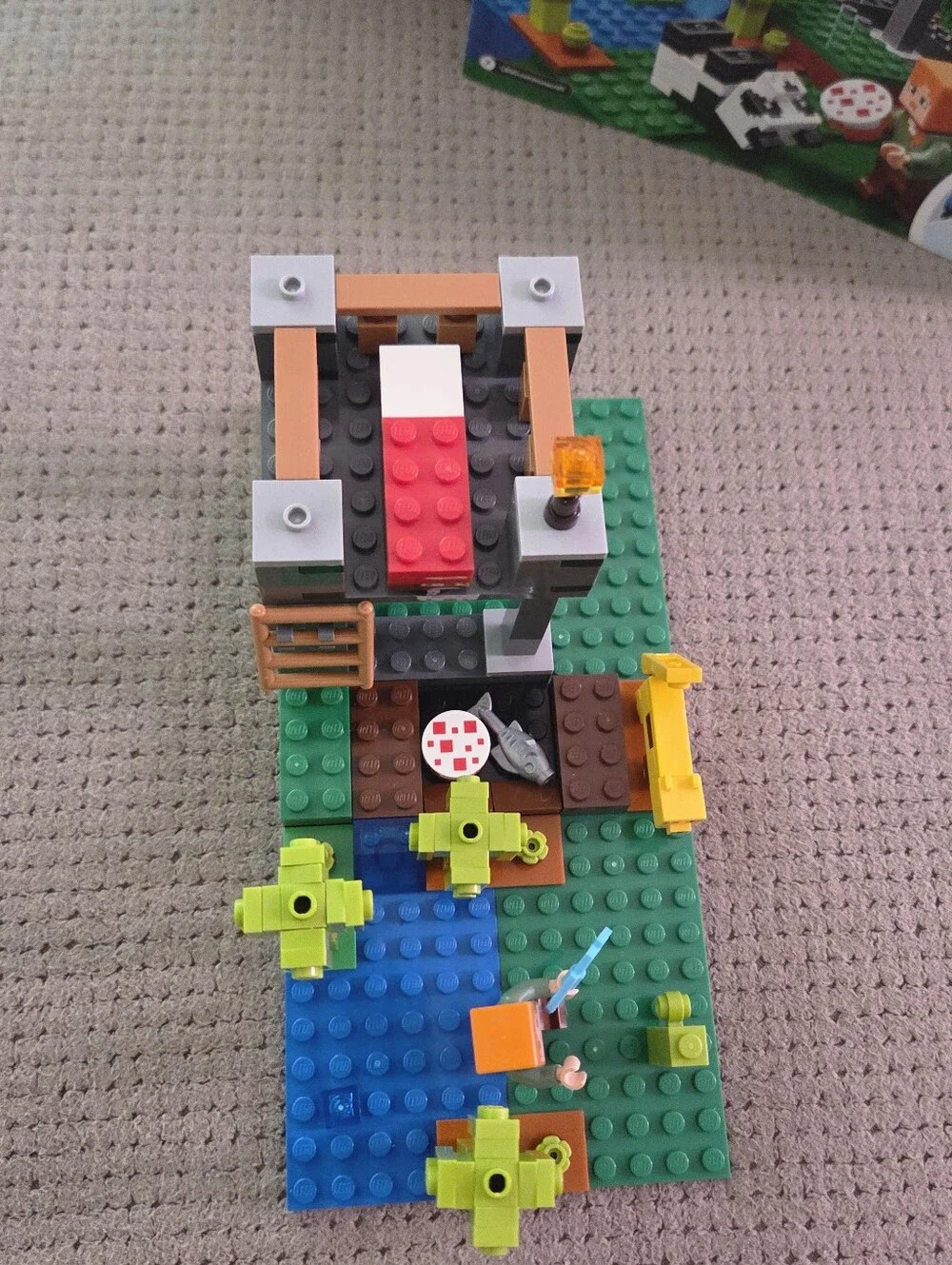 Lego minecraft panda
